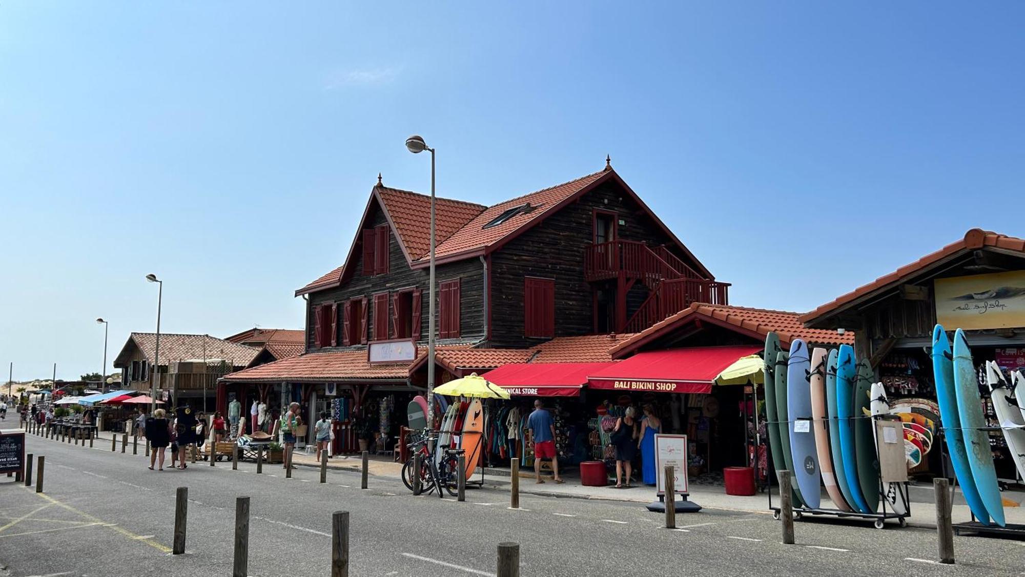 Jolie Maison De Vacances Avec Terrasse Et Jardin 波讷地区圣朱利安 外观 照片